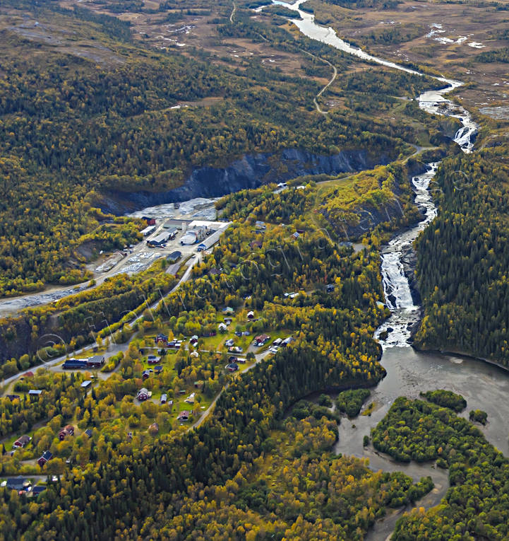 Handöl och Handölan från Sylarna drönarbilder, drönarfoto, flygbild, flygbilder, Flygfoto, flygfoton, Handöl, Handölan, höst, Jämtland, samhällen, täljstenfabrik, täljstensbrottet, täljstensfabrik, vattendrag