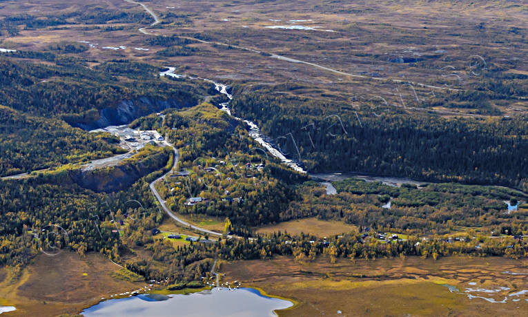 Handöl och tälgstensfabriken anläggningar, byggnader, drönarbilder, drönarfoto, flygbild, flygbilder, Flygfoto, flygfoton, Handöl, Handölan, höst, Jämtland, Landskap, Lomtjärnen, samhällen, Snasahögarna, Svenska Fjällen, sylarna, täljstensbrott, täljstensfabrik