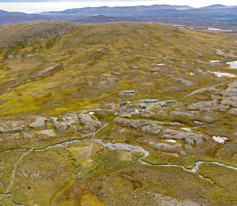 Helags fjällstation Flygfoto anläggningar, drönarbild, drönarbilder, drönarfoto, fjällanläggning, fjällstation, flygbild, flygbilder, Flygfoto, flygfoton, Helags, Härjedalen, höst, Landskap