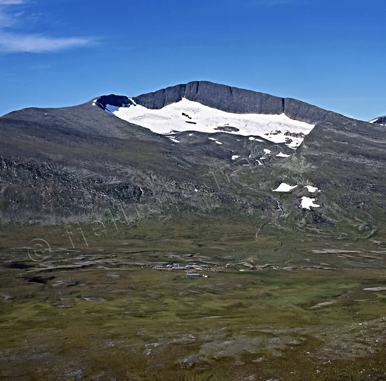Helags med fjällstationen drönarbilder, drönarfoto, fjäll, fjällstation, fjällvandra, flygbild, flygbilder, Flygfoto, flygfoton, glaciär, Helags, Härjedalen, Landskap, sommar, vandra