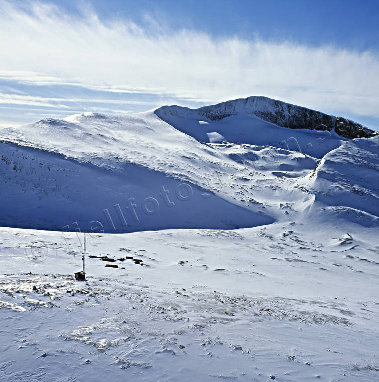 Helags med fjällstationen drönarbilder, drönarfoto, fjäll, fjällstation, fjällvandra, flygbild, flygbilder, Flygfoto, flygfoton, Helags, Härjedalen, Landskap, vinter, vinterlandskap