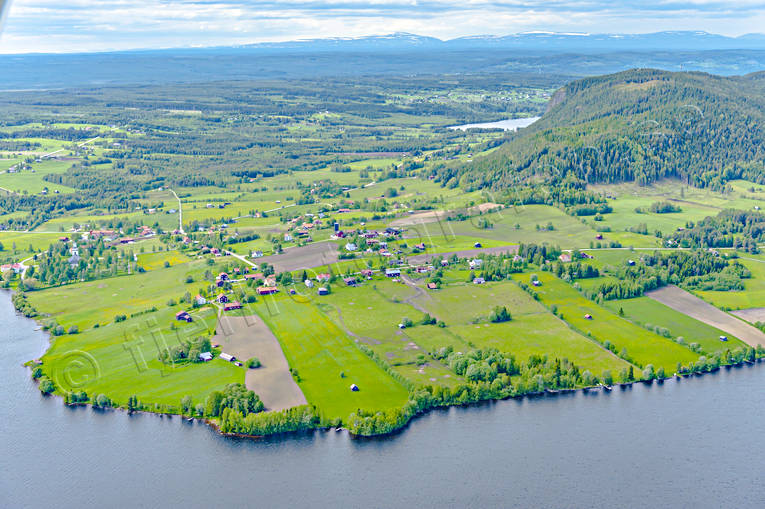 Hoverberg och Hoverberget Flygfoto byar, drönarbilder, drönarfoto, flygbild, flygbilder, Flygfoto, flygfoton, Hoverberg, Jämtland, Landskap, sommar