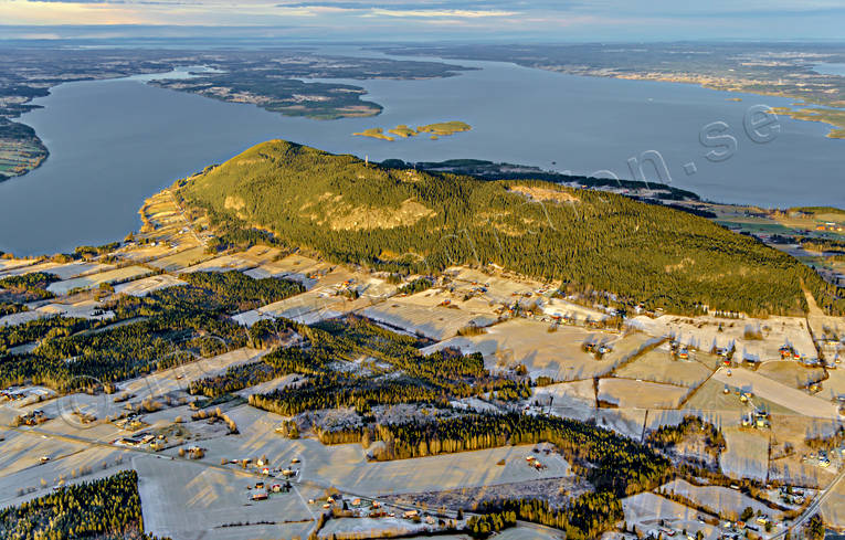 Hoverberget vid Storsjön byar, drönarbilder, drönarfoto, flygbild, flygbilder, Flygfoto, flygfoton, Hoverberg, Jämtland, Landskap