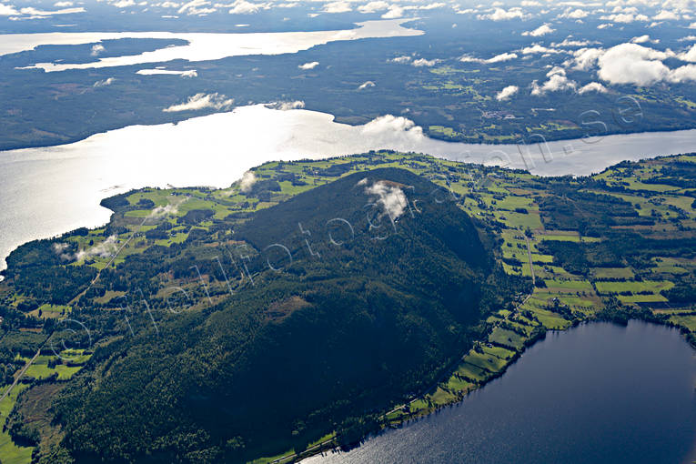 Hoverberget vid Storsjön byar, drönarbilder, drönarfoto, flygbild, flygbilder, Flygfoto, flygfoton, Hoverberg, Jämtland, Landskap