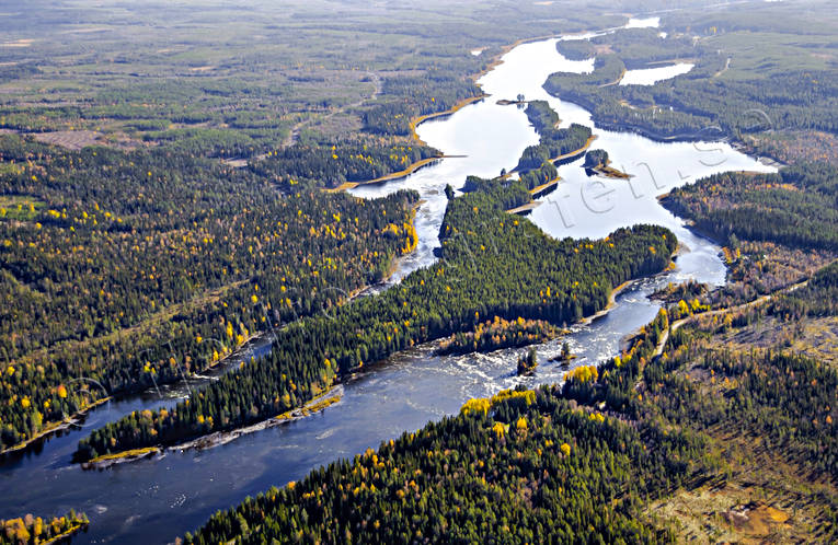 Hårkan vid Edsforsen drönarbilder, drönarfoto, Edsforsen, flygbild, flygbilder, Flygfoto, flygfoton, Hårkan, höst, Jämtland, älvar