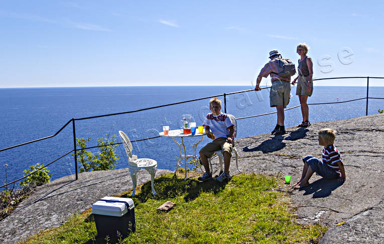 Högbondens fyr Höga Kusten anläggningar, byggnader, fyr, fyrtorn, höga kusten, Högbonden, Högbondens, sevärdhet, Sevärdheter, sjöfart, sommar, sommardag, utflyktsmål, Ångermanland