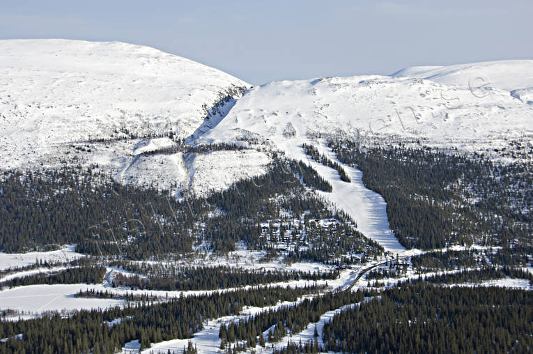 Höglekardalen och Dromskåran Drommen, Dromskåran, drönarbilder, drönarfoto, flygbild, flygbilder, Flygfoto, flygfoton, Höglekardalen, Jämtland, Landskap, nedfart, skidbackar, skidbacke, vinter