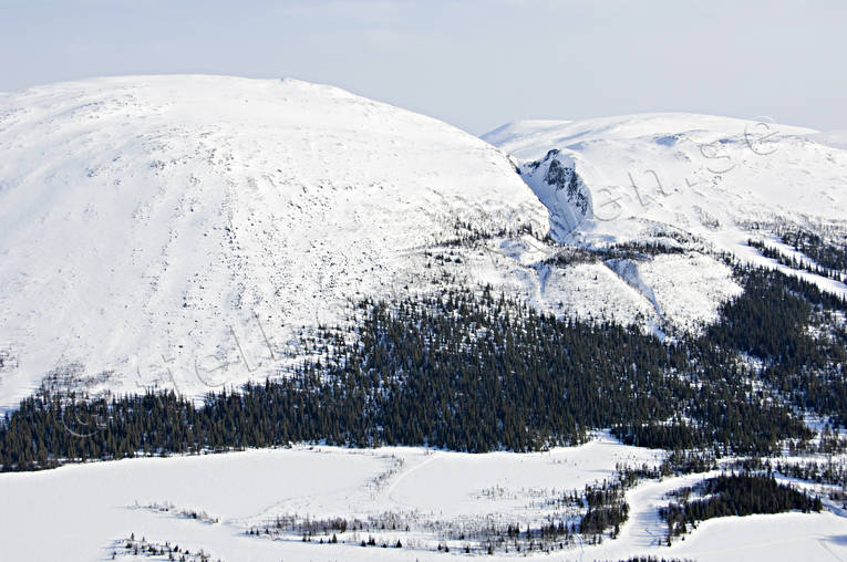 Höglekardalen och Dromskåran Drommen, Dromskåran, drönarbilder, drönarfoto, flygbild, flygbilder, Flygfoto, flygfoton, Höglekardalen, Jämtland, Landskap, nedfart, skidbackar, skidbacke, vinter