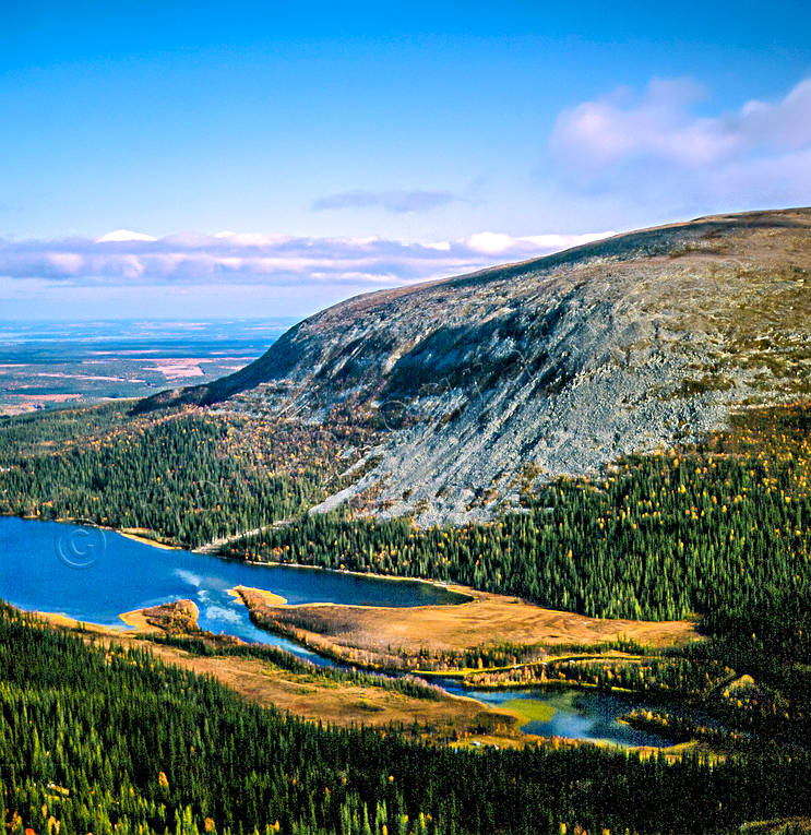 Höglekardalen och fjället Drommen byar, Drommen, drönarbild, drönarbilder, drönarfoto, fjäll, flygbild, flygbilder, Flygfoto, flygfoton, Höglekardalen, höst, Jämtland, Landskap, Oviksfjällen, årstid, årstider
