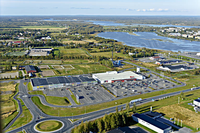 Infarten till Haparanda anläggningar, drönarbilder, drönarfoto, flygbild, flygbilder, Flygfoto, flygfoton, Haparanda, höst, Norrbotten, samhällen