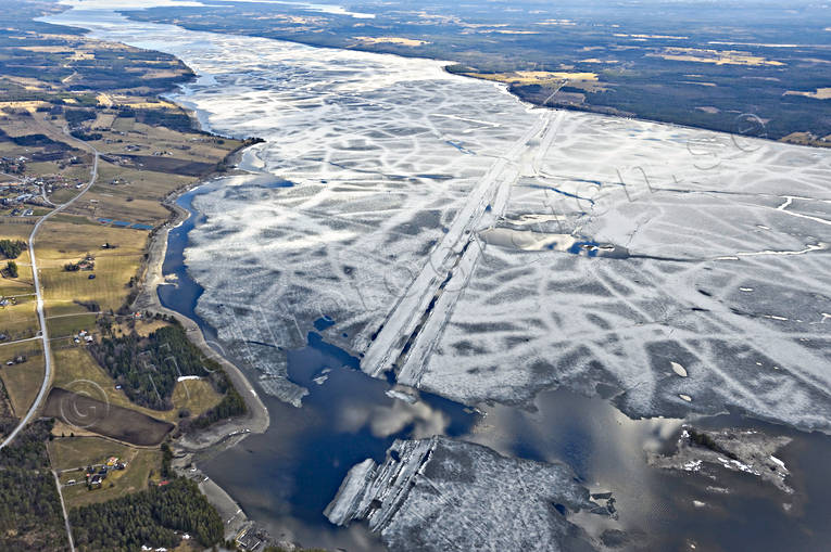 Isvägen smälter bort isväg, Jämtland, kommunikationer, land, Landskap, smälter, snösmältning, Storsjön, Sunne, vår, Vällviken