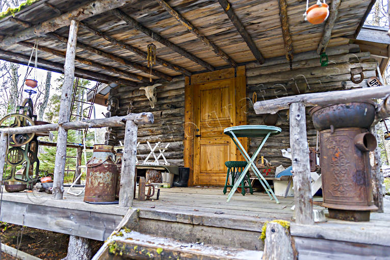 Jaktstuga i Jämtland allmänt, altan, byggnader, gårdar, hus, jakt, jaktstuga, Jämtland, stuga, timrad