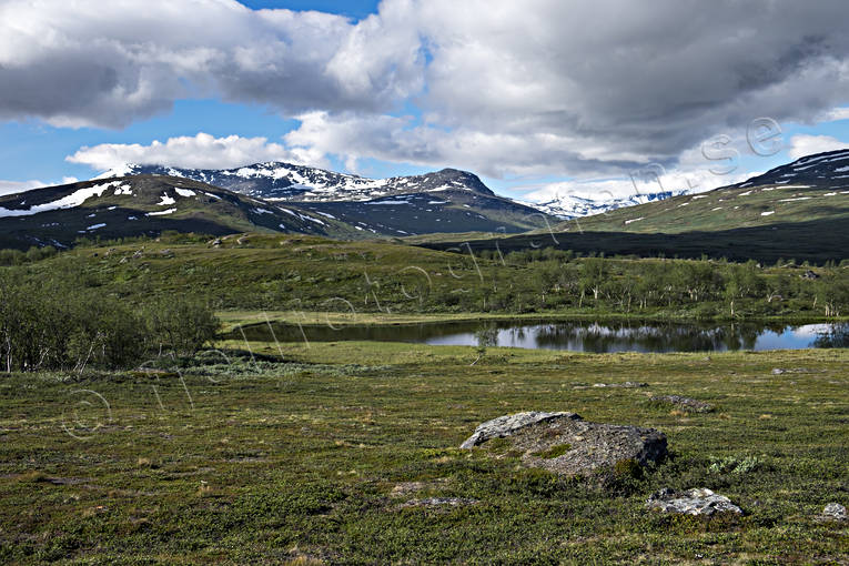 Jeknaffo fjäll, fjällandskap, fjällen, fjälltjärn, Jeknaffo, Jeknaffos nordtopp, lappland, Lappland norr, nationalpark, natur, Padjelanta, Padjelanta Nationalpark, sommar, Staloluokta, tjärn