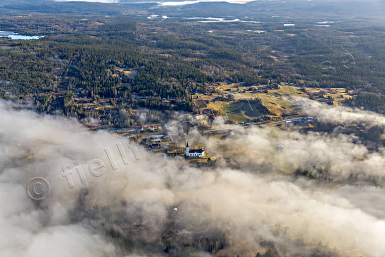 Kall kyrkby Flygfoto dimma, drönarbilder, drönarfoto, flygbild, flygbilder, Flygfoto, flygfoton, Jämtland, kall, kyrka, kyrkor, samhällen, vår