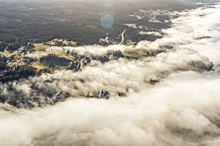 Kall kyrkby Flygfoto dimma, drönarbilder, drönarfoto, flygbild, flygbilder, Flygfoto, flygfoton, Jämtland, kall, kyrka, kyrkor, samhällen, vår