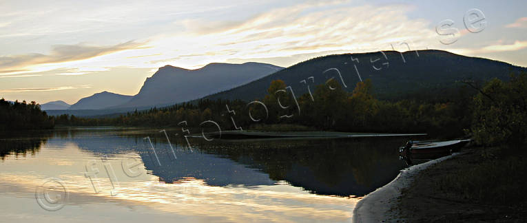 Kamajåkkå och fjället Kaskaivo fjäll, höst, Kamajåkkå, Kaskaivo, Kvikkjokk, kväll, Landskap, lappland, panorama, panoramabilder