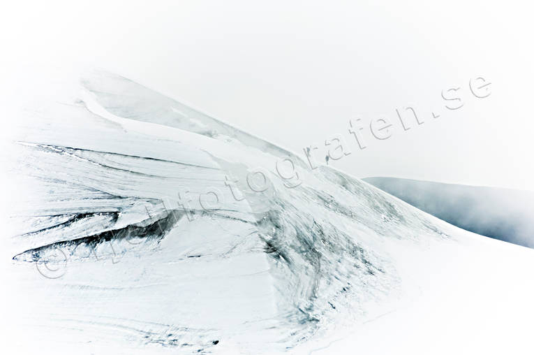 Kebnekaise Klättrare i dimma bestiga, bestigning, dimma, drönarbilder, drönarfoto, fjällbilder, fjälltopp, flygbild, flygbilder, Flygfoto, flygfoton, Kebnekaise, klättrare, Landskap, lappland, sommar, vandrare