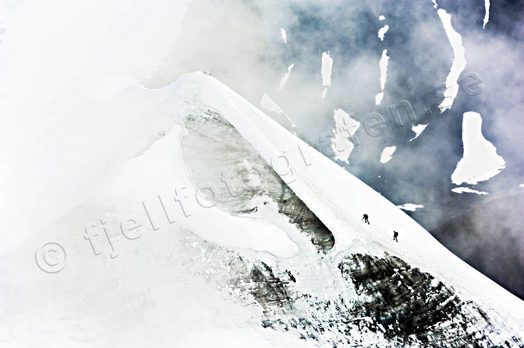 Kebnekaise Klättrare vid Sydtoppen bestiga, bestigning, drönarbilder, drönarfoto, fjälltopp, flygbild, flygbilder, Flygfoto, flygfoton, Kebnekaise, klättrare, Landskap, lappland, sommar, vandrare