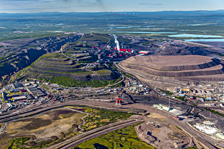 Kirunagruvan drönarbilder, drönarfoto, flygbild, flygbilder, Flygfoto, flygfoton, gruvan, järnmalm, Kiruna, Kirunagruvan, lappland, sommar, städer