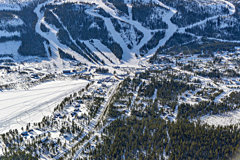 Klövsjö Skidanläggning anläggningar, drönarbilder, drönarfoto, flygbild, flygbilder, Flygfoto, flygfoton, Jämtland, Klövsjö, skidanläggning, skidbackar, skidort, vinter