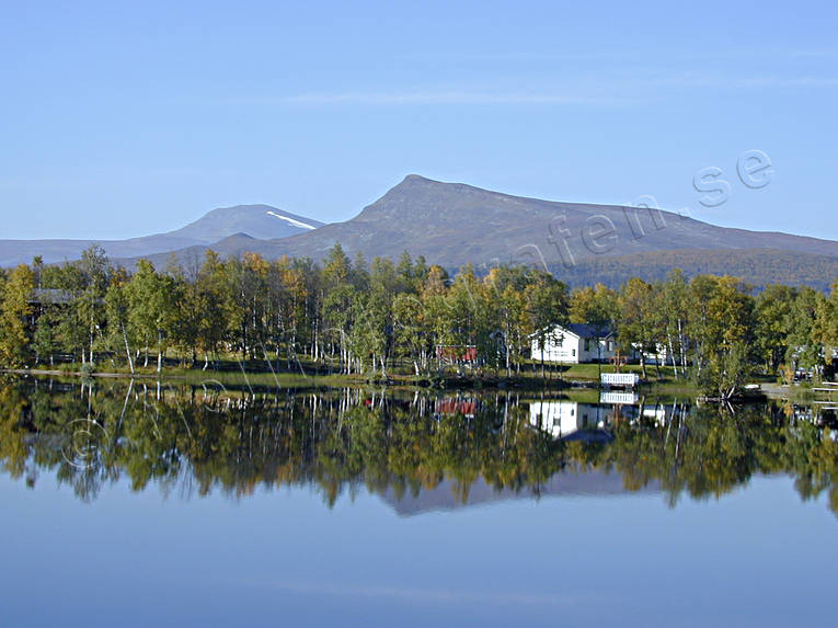 Kultsjön och Statsfjället vid Saxnäs bleke, höst, Kultsjön, Landskap, lappland, Saxnäs, Statsfjället, stilla