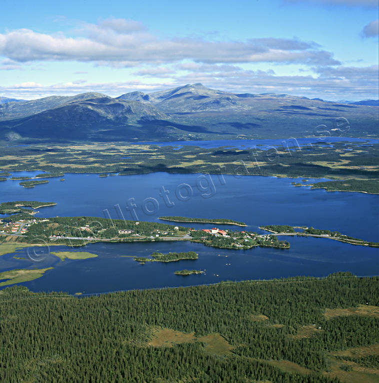 Kultsjön vid Saxnäs drönarbilder, drönarfoto, fjäll, fjällsjö, flygbild, flygbilder, Flygfoto, flygfoton, Kultsjön, Landskap, lappland, Saxnäs, Saxnäsgården, sommar