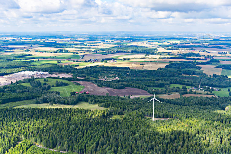 Kulturlandskap Västergötland drönarbilder, drönarfoto, flygbild, flygbilder, Flygfoto, flygfoton, kulturlandskap, Laggarebolet, Landskap, odlingslandskap, sommar, vindkraftverk, Västergötland