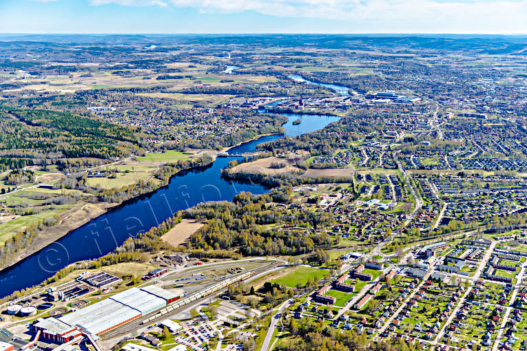 Kvarnsveden Borlänge Flygfoto Borlänge, Dalarna, Dalälven, drönarbilder, drönarfoto, flygbild, flygbilder, Flygfoto, flygfoton, Kvarnsveden, pappersbruk, städer, vår, Yttermora