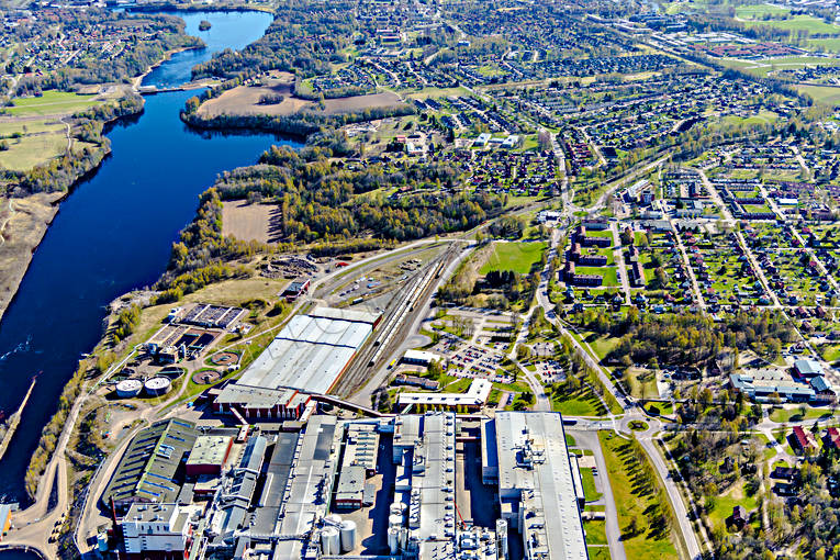 Kvarnsveden Borlänge Flygfoto Borlänge, Dalarna, Dalälven, drönarbilder, drönarfoto, flygbild, flygbilder, Flygfoto, flygfoton, Kvarnsveden, pappersbruk, städer, vår, Yttermora