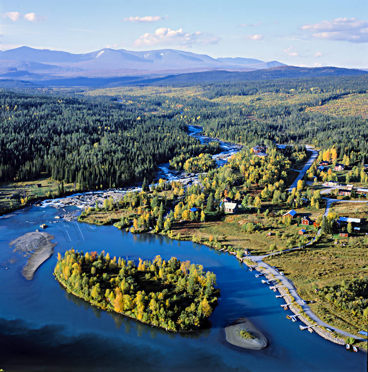 Kvikkjokk och Sarek drönarbilder, drönarfoto, fjäll, fjällbilder, FJÄLLEN, flygbild, flygbilder, Flygfoto, flygfoton, Gamajåhkå, höst, höstfärger, Kamajåkkå, Kvikkjokk, Landskap, lappland, Saggat, sarek