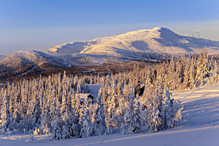 Kvällssol över Åreskutan Jämtland, kalfjäll, kvällsljus fäll, Landskap, snö, utsikt, vinter, Åre, Åreskutan, årstider