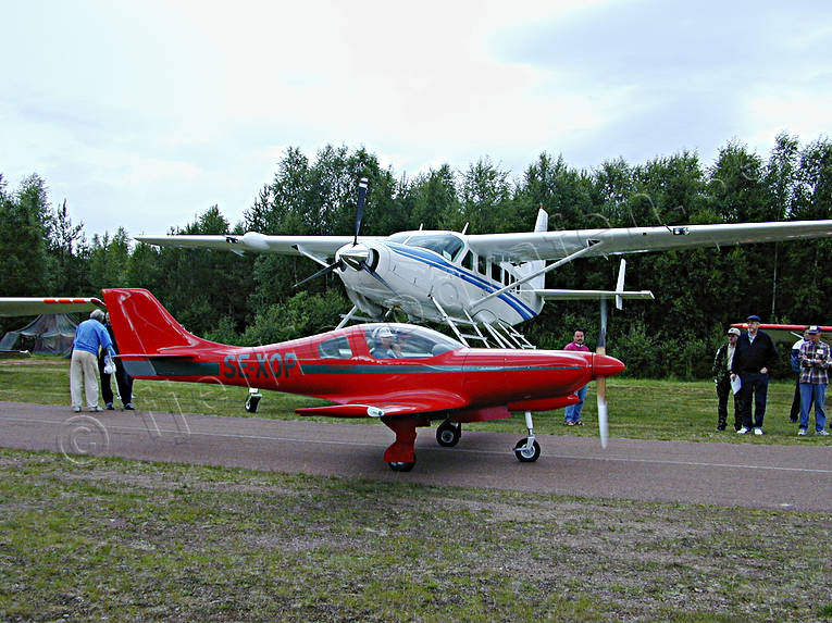 Lancair och Cessna Caravan allmänflyg, Caravan, Cessna, flyg, kommunikationer, lancair, luftfart, älvdalen