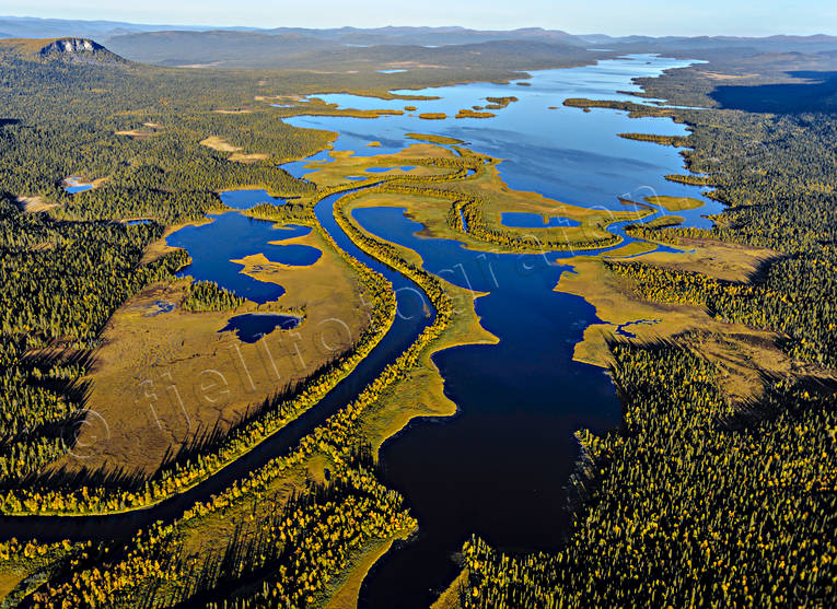 Lappland Sweden drönarbilder, drönarfoto, flygbild, flygbilder, Flygfoto, flygfoton, höst, Landskap, lappland, Svenska Fjällen