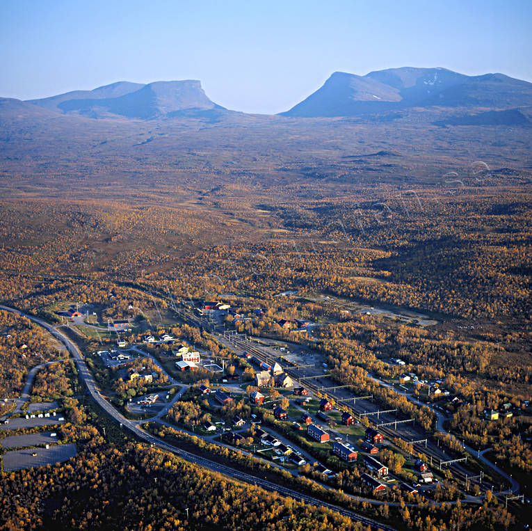 Lapporten sett från nordväst Abisko, drönarbilder, drönarfoto, flygbild, flygbilder, Flygfoto, flygfoton, höst, Landskap, lappland, Lapporten, Svenska Fjällen