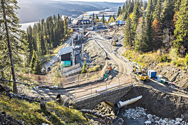 Liftbygge vid Fjällgården anläggningar, bygge, byggnader, byggnationer, fjällgården, Jämtland, lift, liftbygge, väg