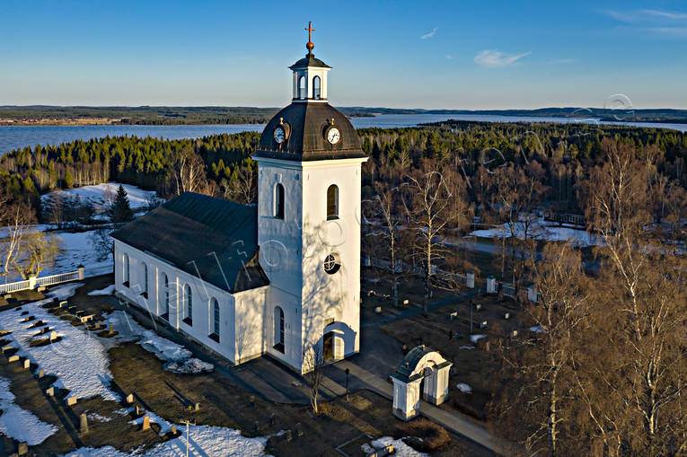 Lockne kyrka Flygfoto byar, byggnader, drönarbild, drönarbilder, drönarfoto, flygbild, flygbilder, Flygfoto, flygfoton, Jämtland, kyrka, kyrkor, Lockne, vår