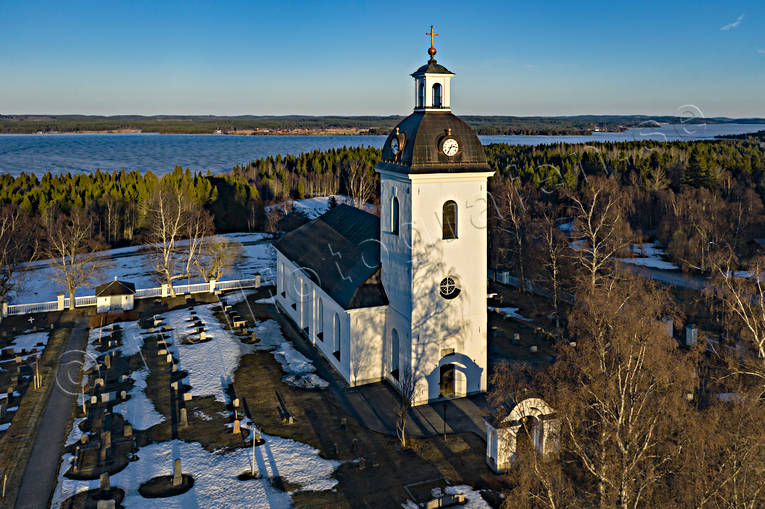 Lockne kyrka Flygfoto byar, byggnader, drönarbild, drönarbilder, drönarfoto, flygbild, flygbilder, Flygfoto, flygfoton, Jämtland, kyrka, kyrkor, Lockne, vår