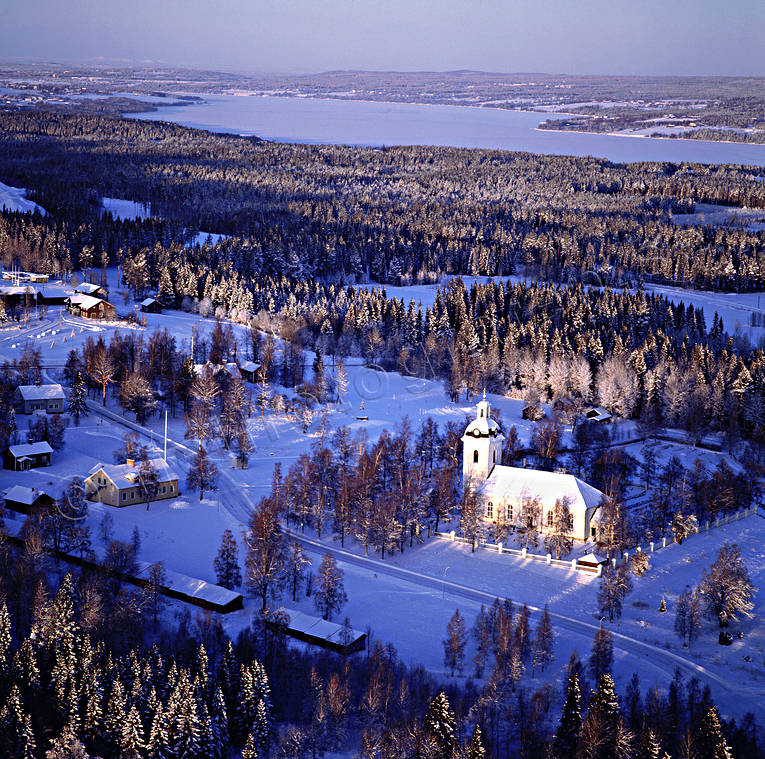 Lockne kyrka och Storsjön byar, drönarbilder, drönarfoto, flygbild, flygbilder, Flygfoto, flygfoton, Jämtland, kyrka, kyrkan, kyrkor, Lockne, samhällen, vinter