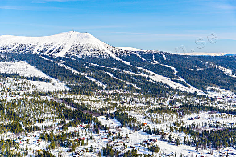 Lofsdalen Flygfoto anläggningar, drönarbilder, drönarfoto, flygbild, flygbilder, Flygfoto, flygfoton, Hovärken, Härjedalen, Lofsdalen, samhällen, skidanläggning, skidbackar, skidort, vinter