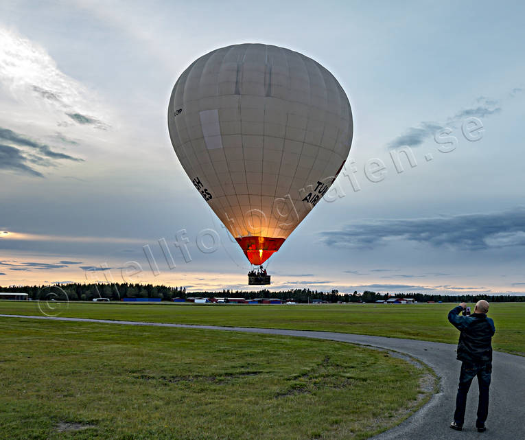 ballong, flyg, flygfält, fotografering, kommunikationer, kväll, luftballong, luftfart, Optand, start, varmluftsballong