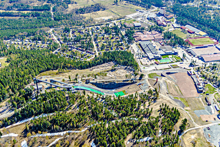 Lugnet skidstadion Falun backhoppning, Dalarna, drönarbild, drönarbilder, drönarfoto, Falun, flygbild, flygbilder, Flygfoto, flygfoton, hoppbacke, Lugnet, skidbacke, Skidstadion, städer, vår