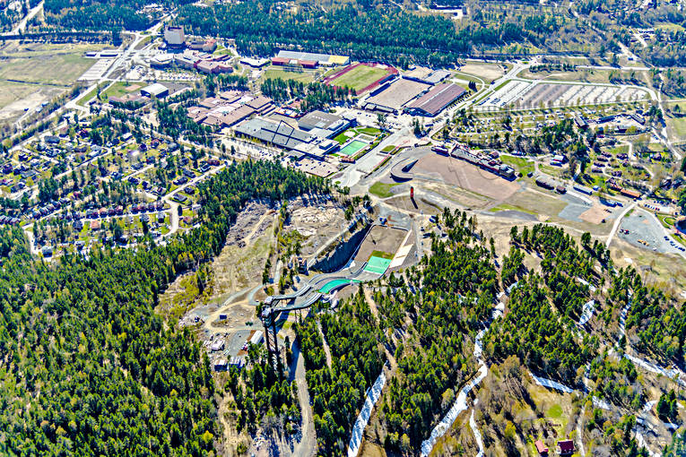 Lugnet skidstadion Falun backhoppning, Dalarna, drönarbilder, Falun, flygbilder, Flygfoto, hoppbacke, Järlinden, Lugnet, skidbacke, Skidstadion, städer, vår