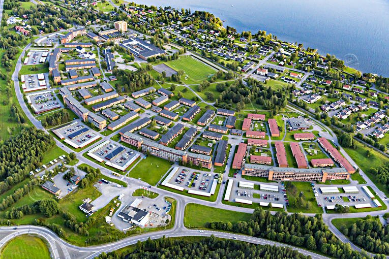 bostadsområde, drönarbilder, drönarfoto, flygbild, flygbilder, Flygfoto, flygfoton, Jämtland, Lugnvik, sommar, städer, Östersund