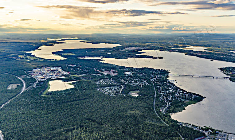 Luleälven vid Luleå Bergnäsbron, drönarbilder, drönarfoto, flygbild, flygbilder, Flygfoto, flygfoton, Luleå, luleälven, Norrbotten, sommar, städer