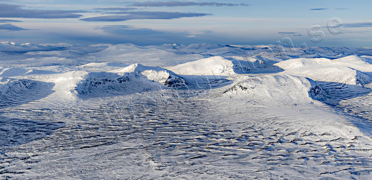 Lunndörrsfjällen Flygfoto drönarbild, drönarbilder, drönarfoto, fjäll, flygbild, flygbilder, Flygfoto, flygfoton, Härjedalen, kamesbildningar, Landskap, Lunndörrsfjällen, vinter, vinterfjäll