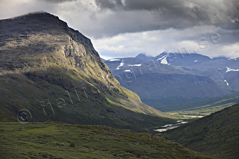 Låddepakte i Rapadalen Sarek fjäll, fjällen, fjälltopp, fjälltoppar, högfjäll, Landskap, Laponia, lappland, Låddepakte, Rapadalen, sarek, Sarek nationalpark, Sarekfjäll, sommar