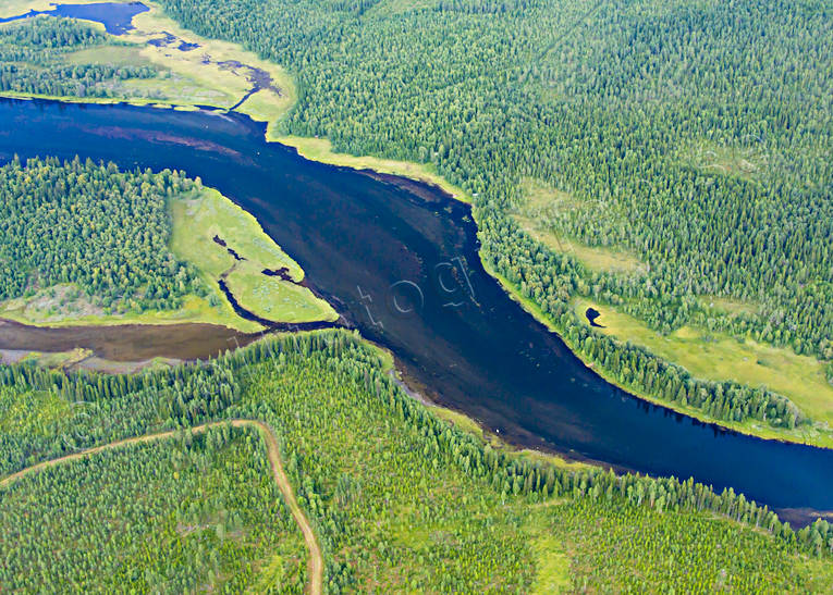 Långan vid Stormyren drönarbilder, drönarfoto, flygbild, flygbilder, Flygfoto, flygfoton, Jämtland, Långan, sommar, Stormyren, älv, älvar