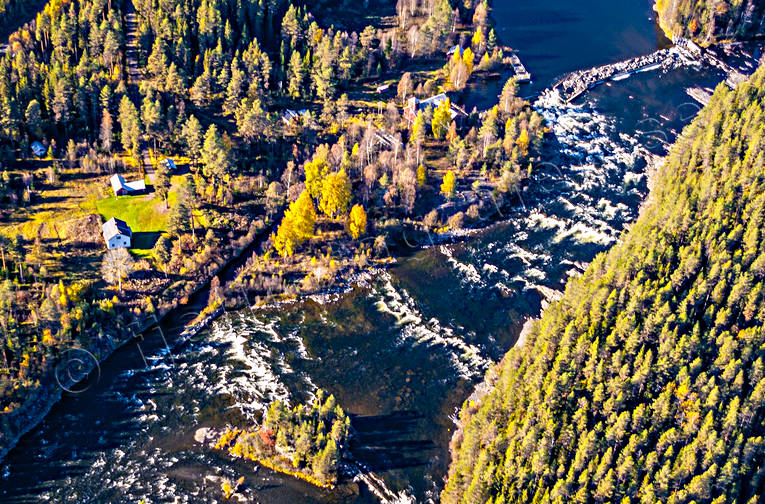 Långforsen i Långan drönarbilder, drönarfoto, flygbild, flygbilder, Flygfoto, flygfoton, höst, Jämtland, kraftverk, kraftverksdamm, Långan, Långforsen, älv, älvar
