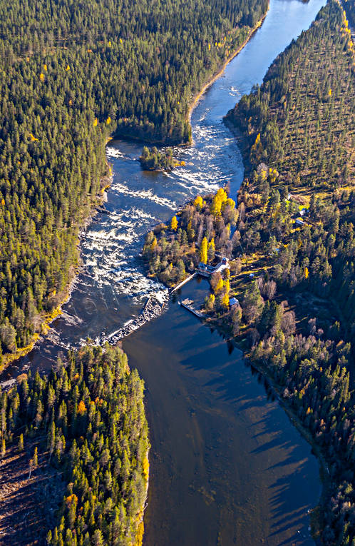 Långforsen i Långan drönarbilder, drönarfoto, flygbild, flygbilder, Flygfoto, flygfoton, höst, Jämtland, kraftverk, kraftverksdamm, Långan, Långforsen, älv, älvar