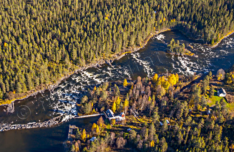 Långforsen i Långan drönarbilder, drönarfoto, flygbild, flygbilder, Flygfoto, flygfoton, höst, Jämtland, kraftverk, kraftverksdamm, Långan, Långforsen, älv, älvar